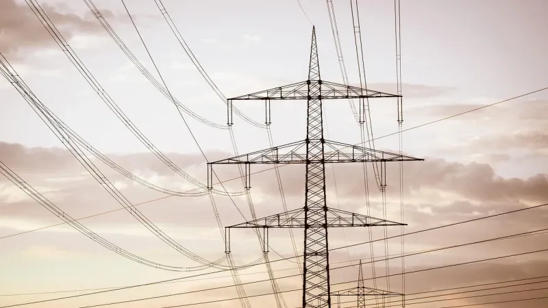 KESH blen 64,800 MWh energji për 17.9 mln euro, fatura e importeve arrin rreth 132 mln euro