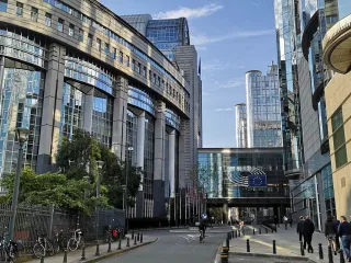 Deficiti 70 miliardë euro i Ukrainës për 2027 ndërlikon negociatat e BE-së për buxhetin shtatëvjeçar