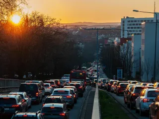 Taksa vjetore e makinës rritet nga 2027: si llogaritet pas heqjes së taksës së qarkullimit në karburant