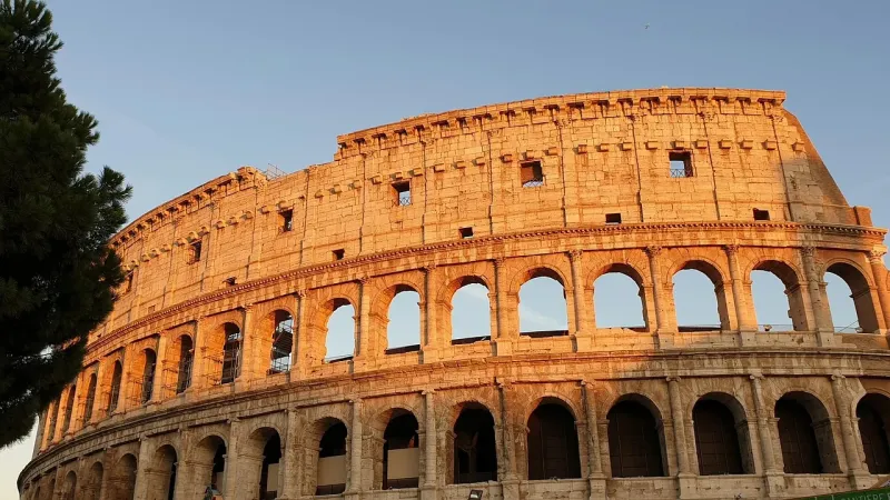 Italia miraton buxhetin 2027 prej 26 miliardë eurosh me taksa më të larta për bankat dhe energjinë