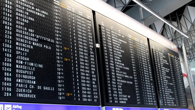 Kompensimi për vonesat e fluturimeve: TAP, LOT dhe Wizz Air më korrektet, Ryanair ndër të fundit